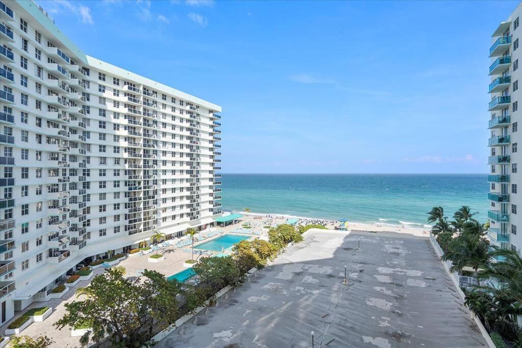 Beachfront 2 Bedroom At Tides Hollywood 8Th Floor Exterior photo